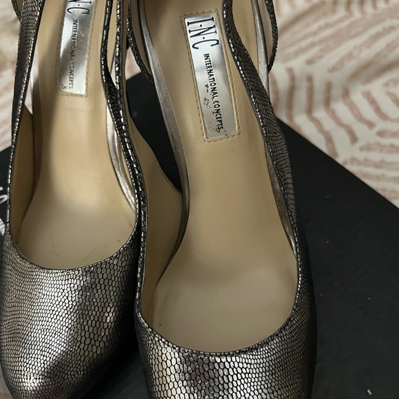 INC International Concepts, Lucy, snakeskin design - Picture 7 of 8